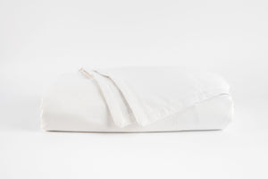 A Bamboo Flax Linen Sheet Set in White